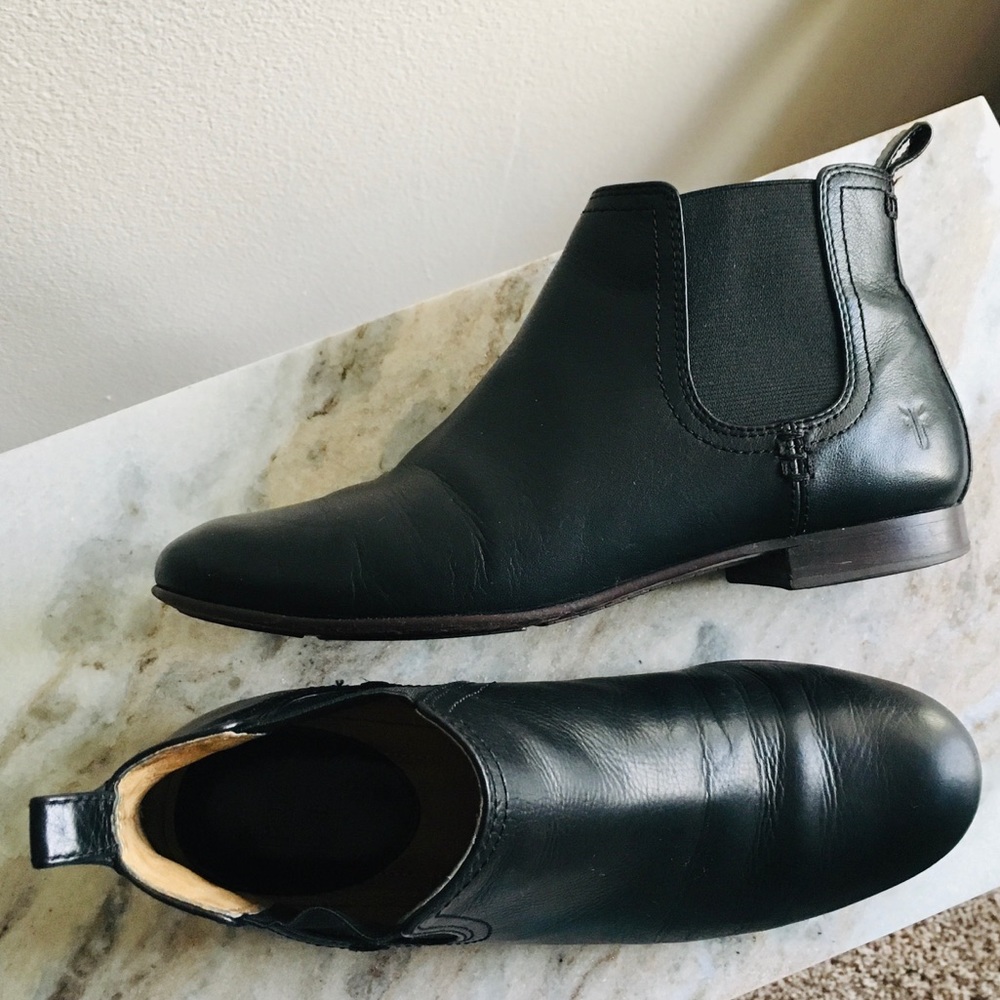 Frye Jillian Leather Chelsea Boots